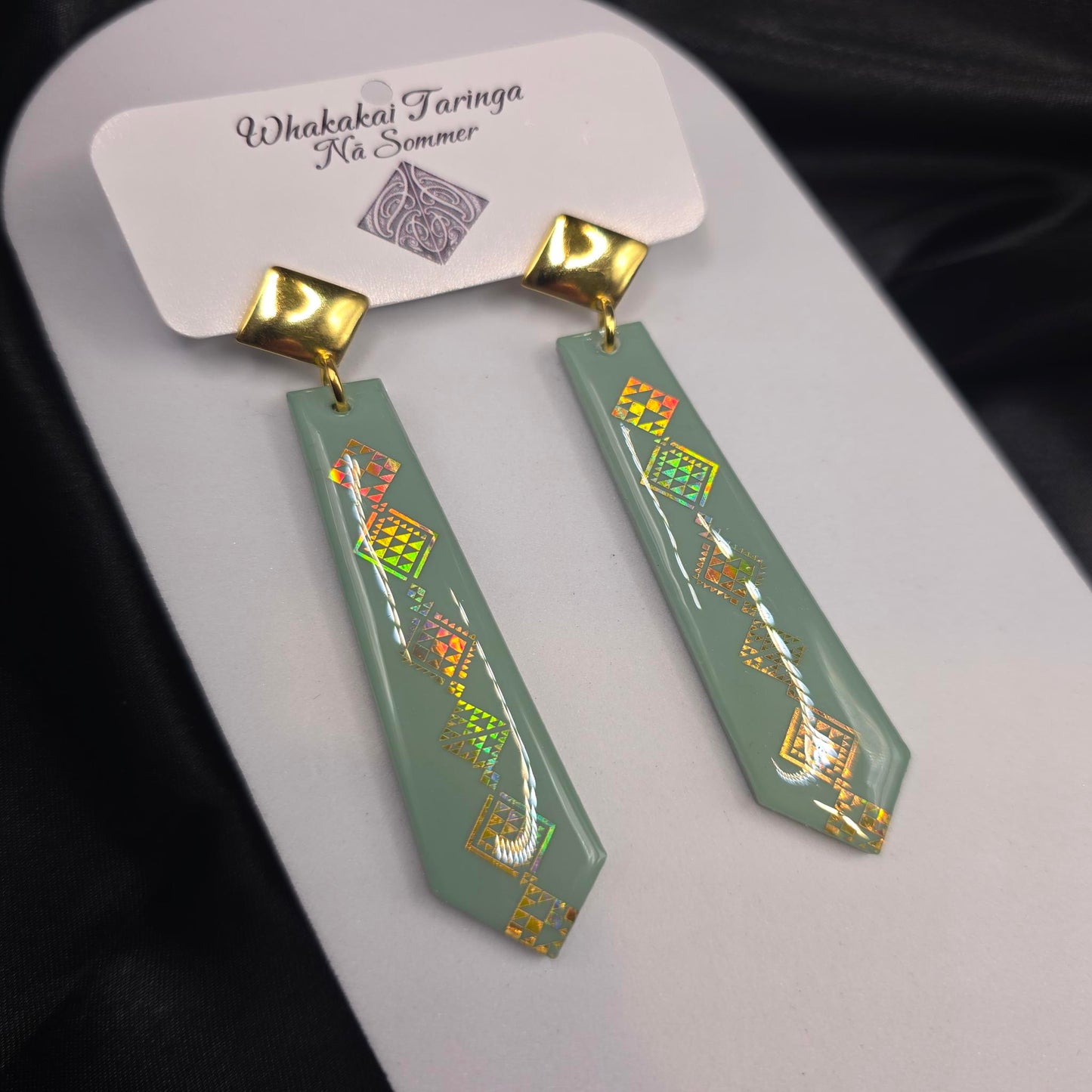 Tāniko ono holographic gold | Long point 70mm